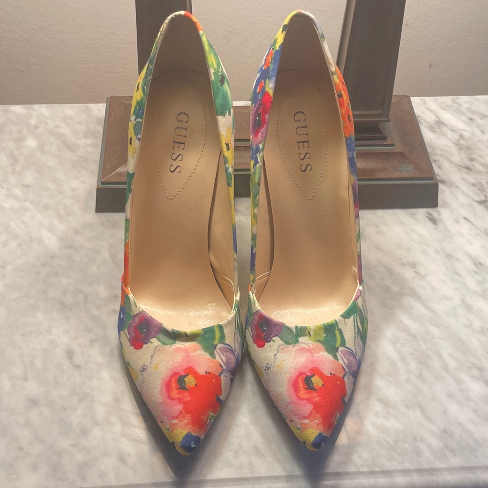 GUESS Women's Colorful Floral Heels